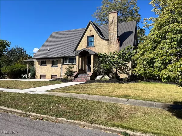 Cadiz, OH 43907,593 Dewey AVE