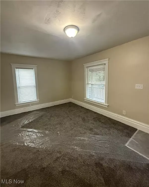 Akron, OH 44307,483 Bishop ST