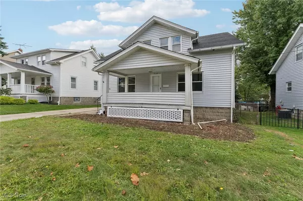 5144 Oakmont DR, Lyndhurst, OH 44124