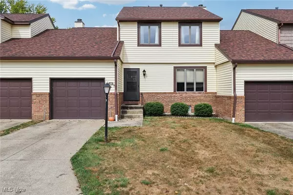 43 Picadilly CT, Kent, OH 44240