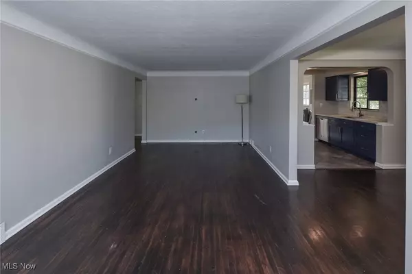 Westlake, OH 44145,24315 Hedgewood AVE