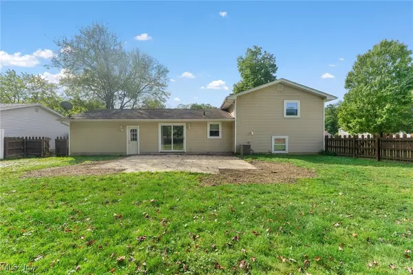 Boardman, OH 44512,7603 Red Fox DR