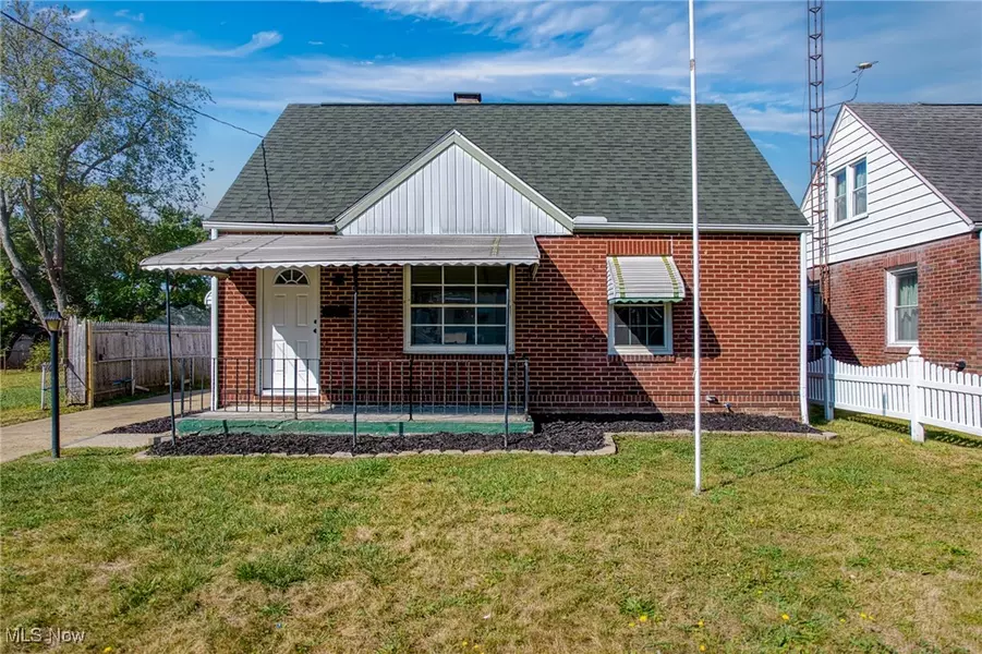 2827 Daleford AVE NE, Canton, OH 44705