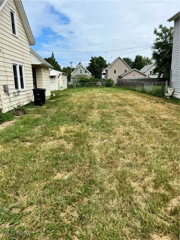 Cleveland, OH 44102,3273 W 50th ST