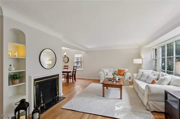 Shaker Heights, OH 44122,18107 Scottsdale BLVD