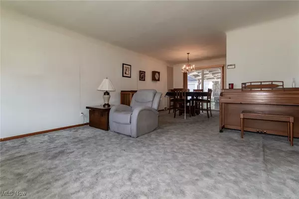 Mayfield Heights, OH 44124,6132 Westerham RD