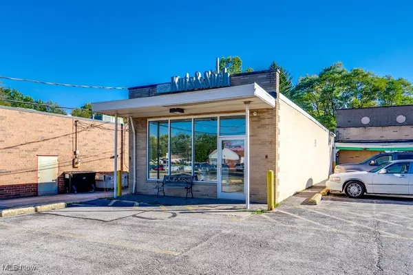 Middleburg Heights, OH 44130,15257 Sheldon RD