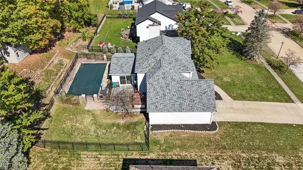 Tallmadge, OH 44278,490 Vandalia DR