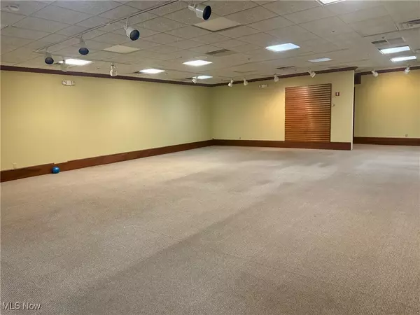 Dresden, OH 43821,701 Main ST