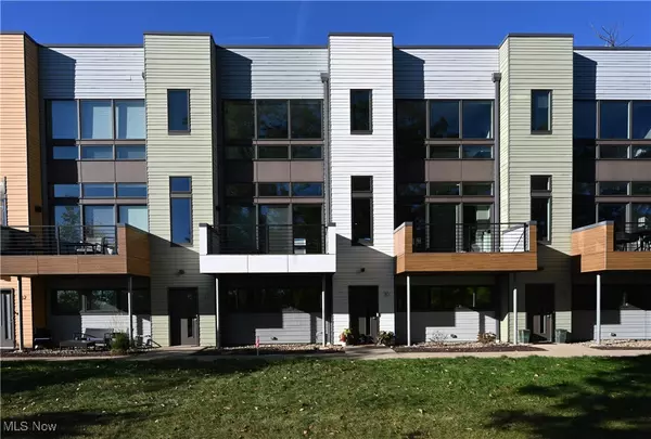 18875 Riversouth #30, Fairview Park, OH 44126