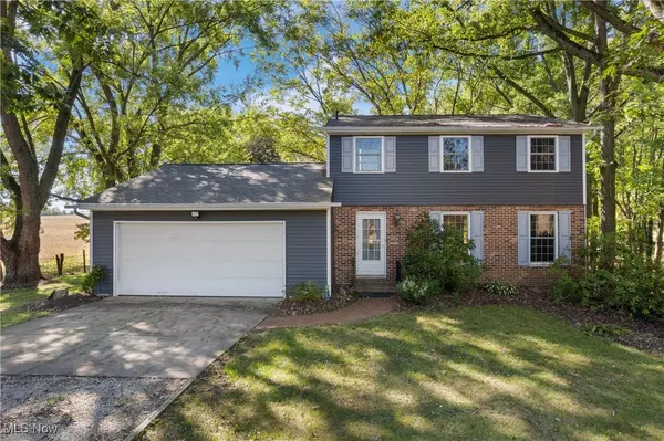8801 Willingham DR NW, Canal Fulton, OH 44614