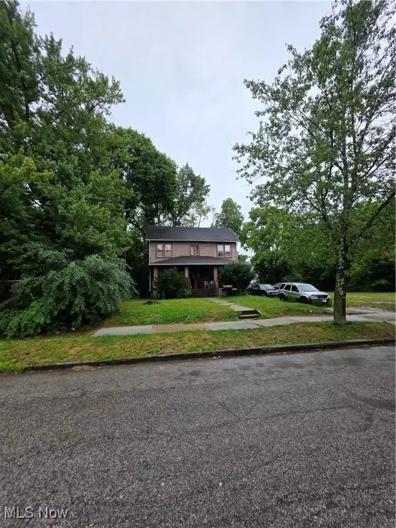 Akron, OH 44320,888 Peckham ST