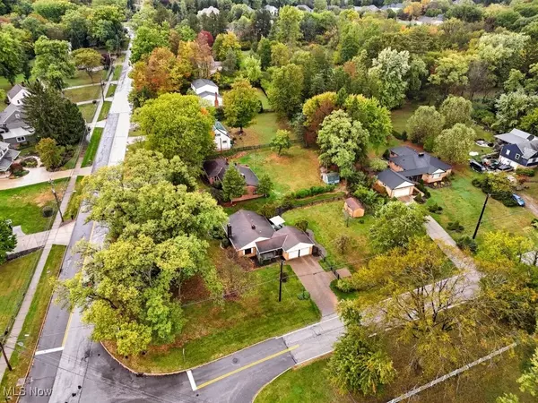 Brecksville, OH 44141,6753 Mill RD