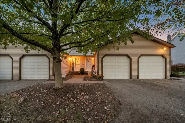 Stow, OH 44224,3896 Lake Run BLVD