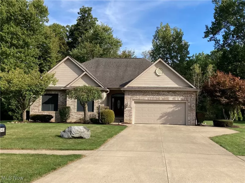 1040 Timber TRL, Grafton, OH 44044
