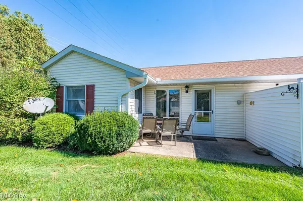 Salem, OH 44460,909 Somerset DR #A