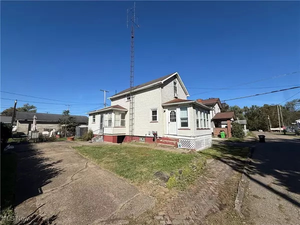 Uhrichsville, OH 44683,310 N Center ST