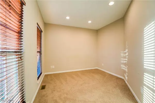 Avon, OH 44011,2576 Covington PL