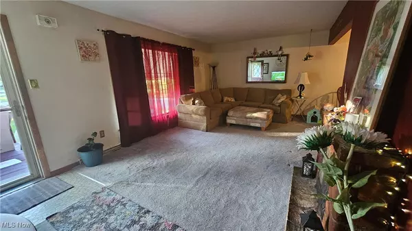 Medina, OH 44256,560 Ridge DR