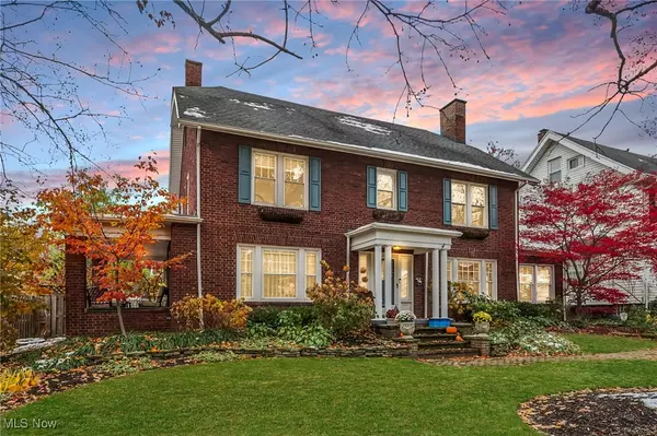 2637 Edgehill RD, Cleveland Heights, OH 44106