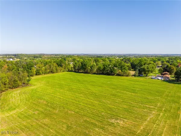 Navarre, OH 44662,11756 Elton ST SW