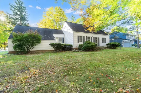 35690 Solon RD, Solon, OH 44139