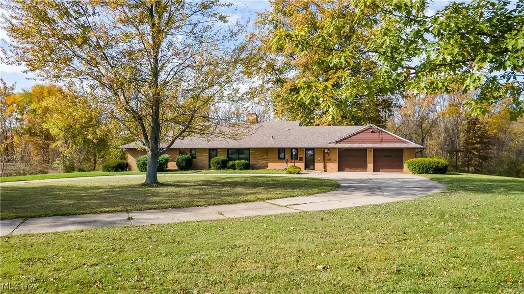 13690 W 130th ST, Strongsville, OH 44136