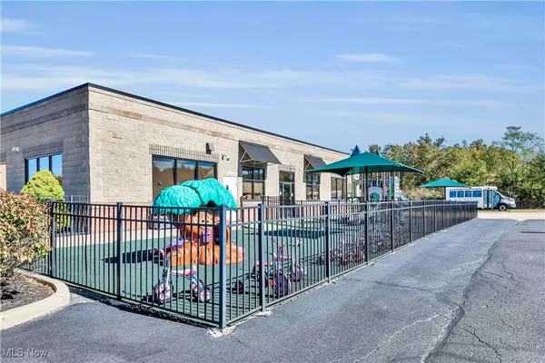 Avon, OH 44011,941 Center RD