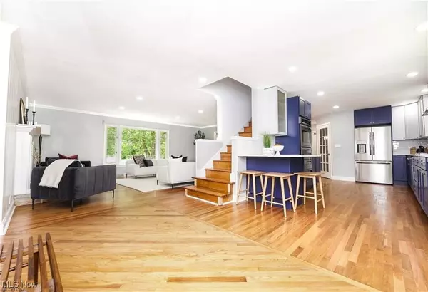 Akron, OH 44313,135 Southwood RD