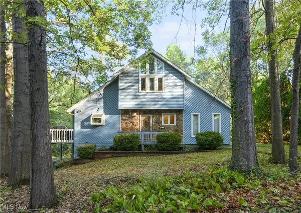 465 Spring Grove DR, Tallmadge, OH 44278