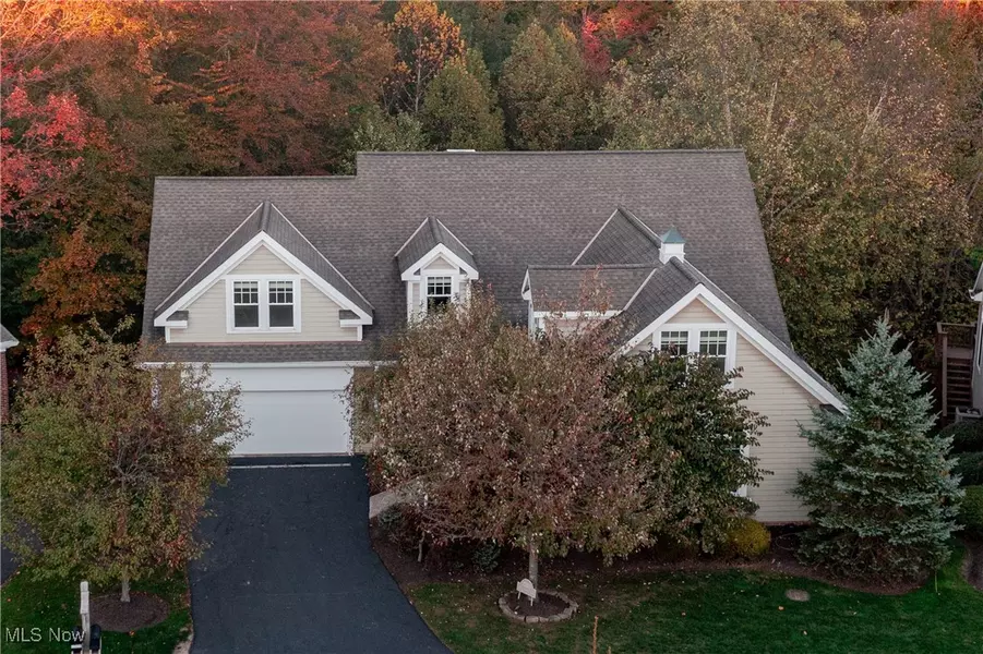 17411 Beech Grove TRL, Chagrin Falls, OH 44023