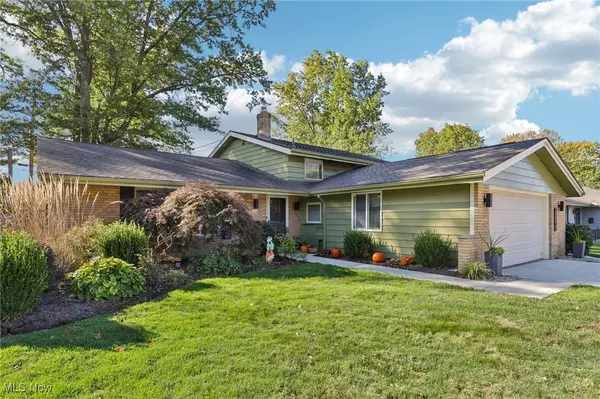 26501 Waterbury CIR, North Olmsted, OH 44070