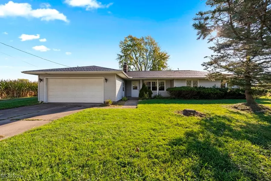 19045 Whitehead RD, Lagrange, OH 44050