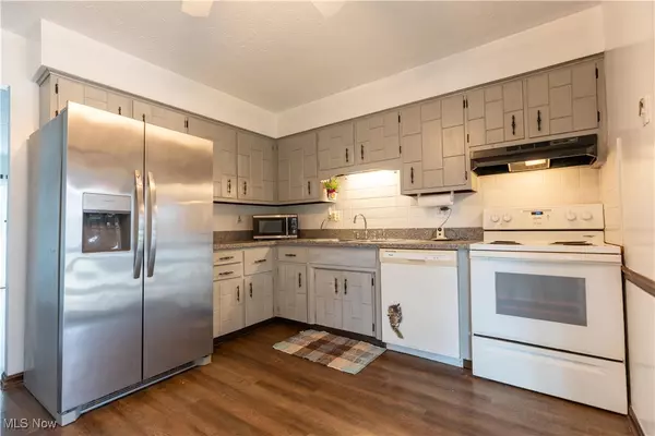 Uniontown, OH 44685,4529-4533 Camelot CIR