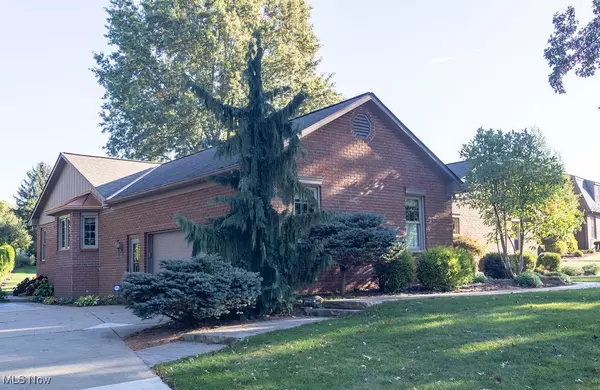 Canton, OH 44718,5433 Cinderford ST NW