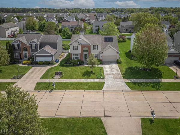 North Ridgeville, OH 44039,9307 Calista DR