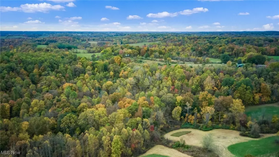 Pert Hill RD, Nashport, OH 43830