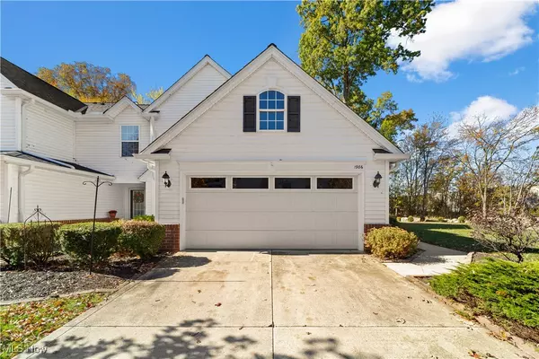 1986 W Reserve CIR, Avon, OH 44011