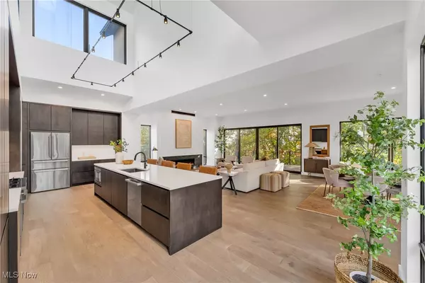 Bay Village, OH 44140,481 Cahoon RD