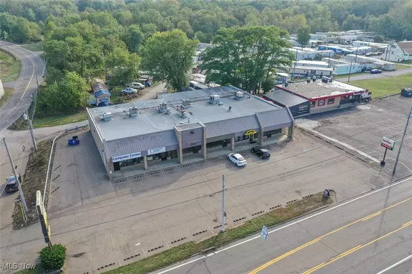 Canton, OH 44707,2716 Cleveland AVE S
