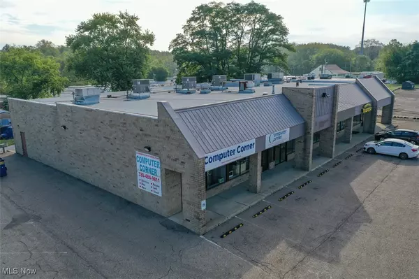 Canton, OH 44707,2716 Cleveland AVE S