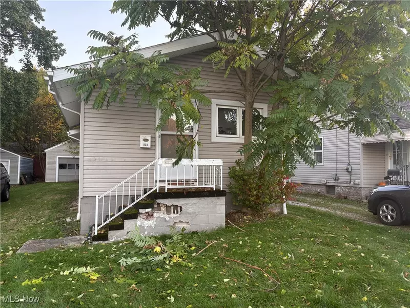 532 Washington AVE, Barberton, OH 44203
