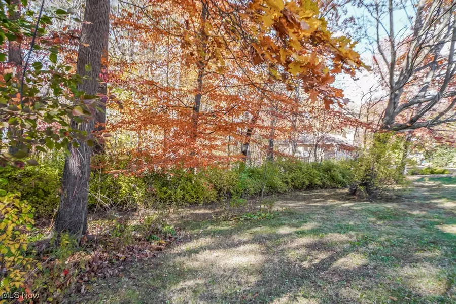 000 Jackson AVE NW, Massillon, OH 44646