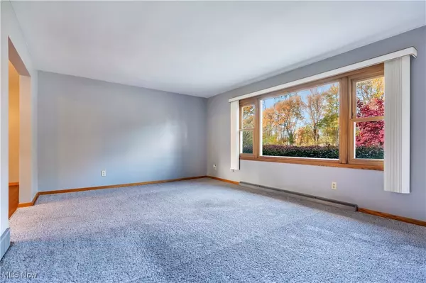 Green, OH 44720,1990 Tricaso DR