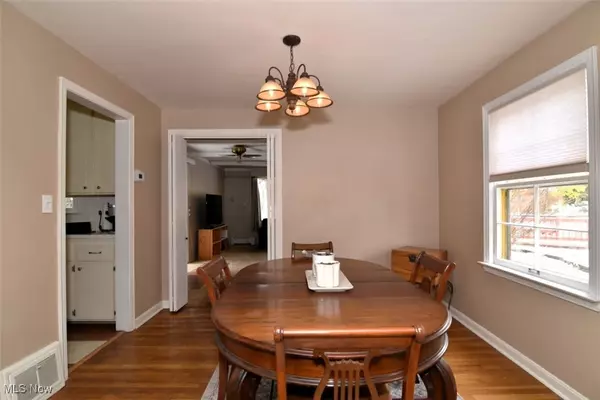 Lyndhurst, OH 44124,1379 Cranover RD