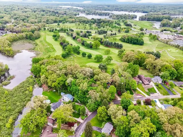 Akron, OH 44319,196 Lake Front DR