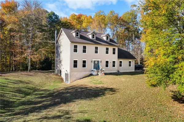 Cumberland, OH 43732,8737 Glenwood RD