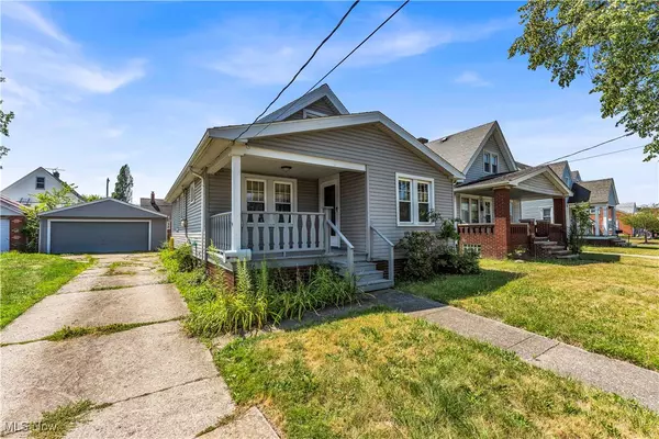 Cleveland, OH 44119,19716 Mohawk AVE