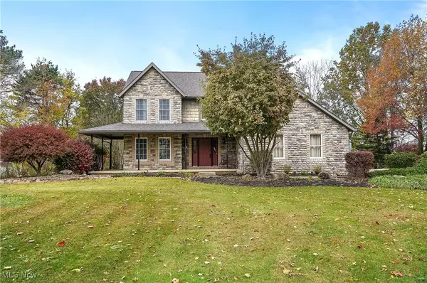 1873 Steffy RD, Mogadore, OH 44260