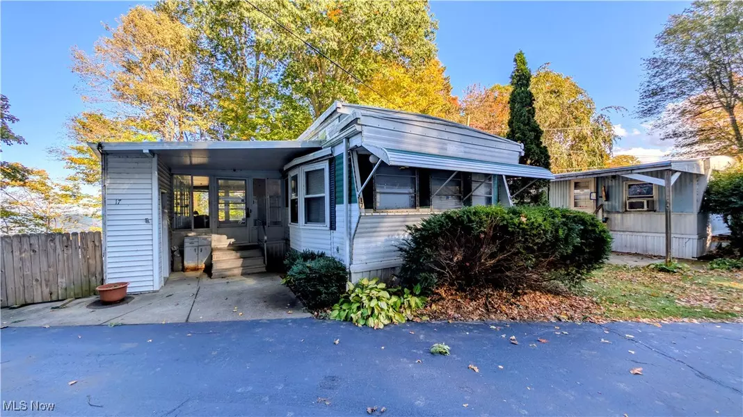 4017 Lake RD #17, Conneaut, OH 44030